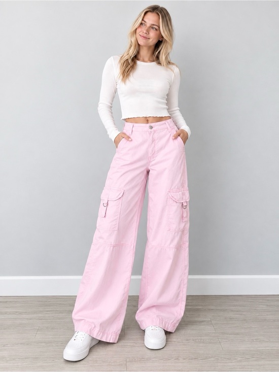 American Eagle Outfitters Pants - American Eagle Pink Wide Leg Stretch Cargo Pants Y2K Size 2 Short
